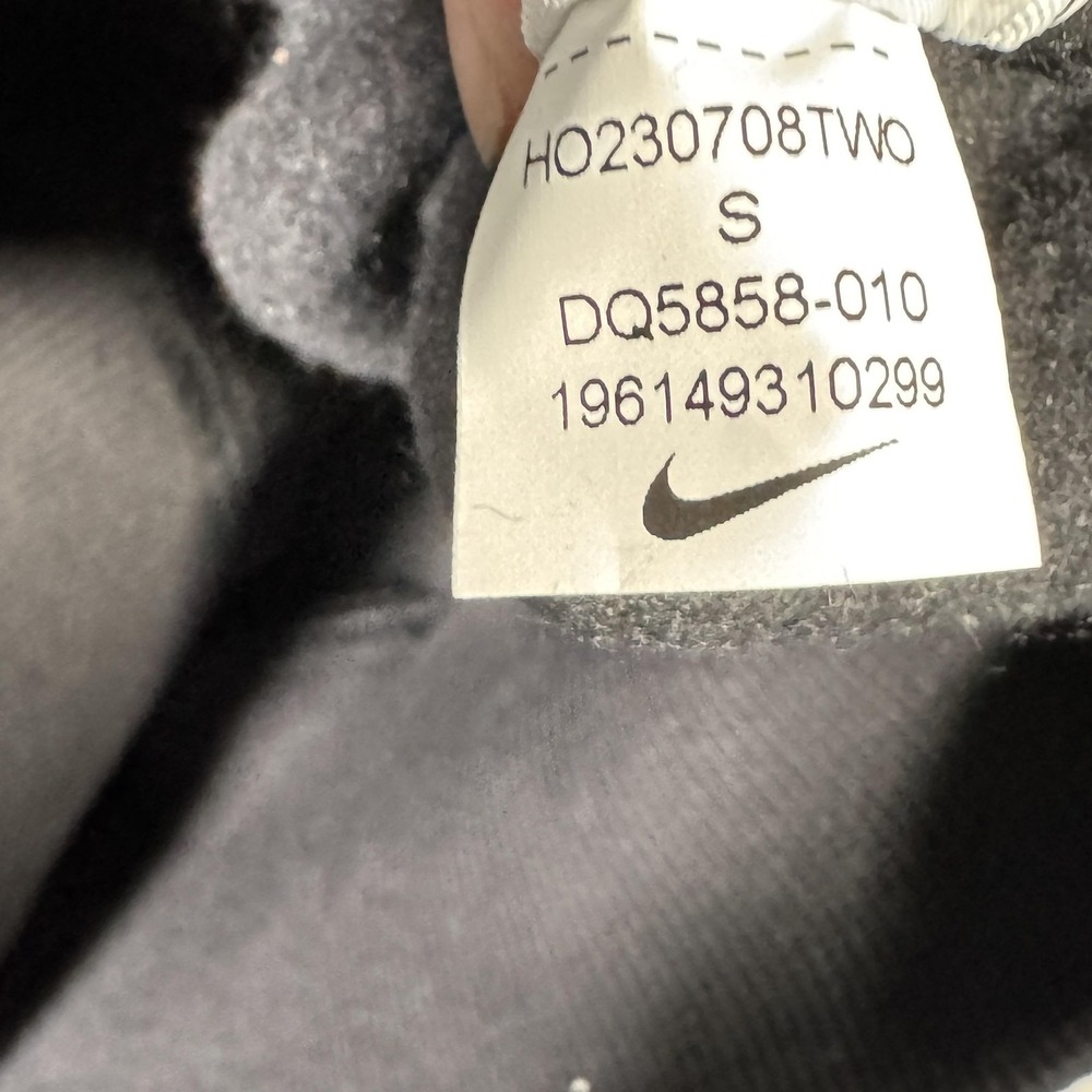 Nike Black Hoodie Sweatshirt - Picture 6 of 11
